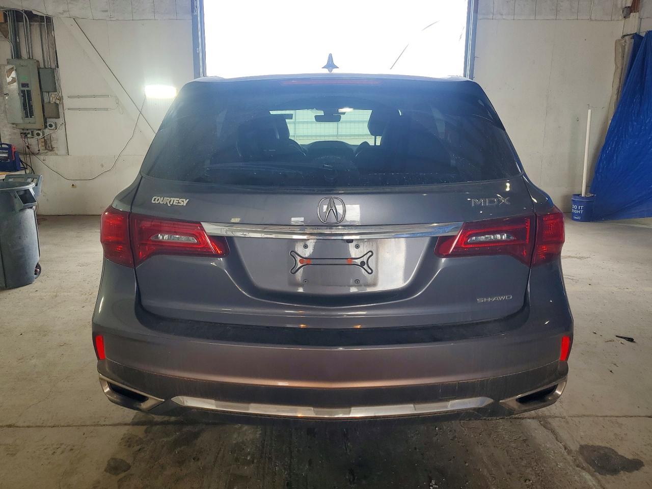 2017 ACURA MDX photo 16