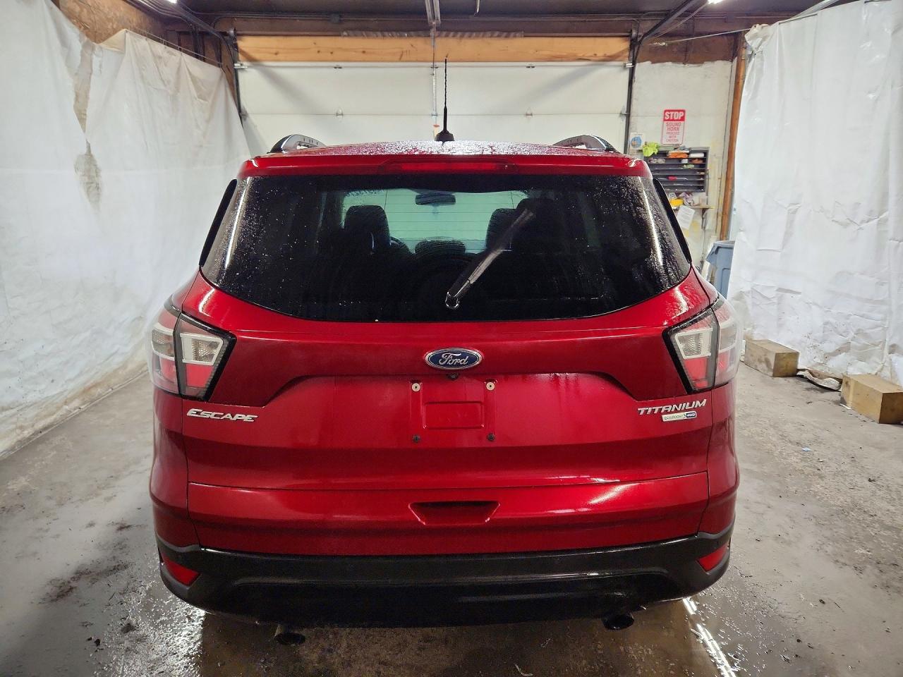 2017 FORD ESCAPE TITANIUM photo 11