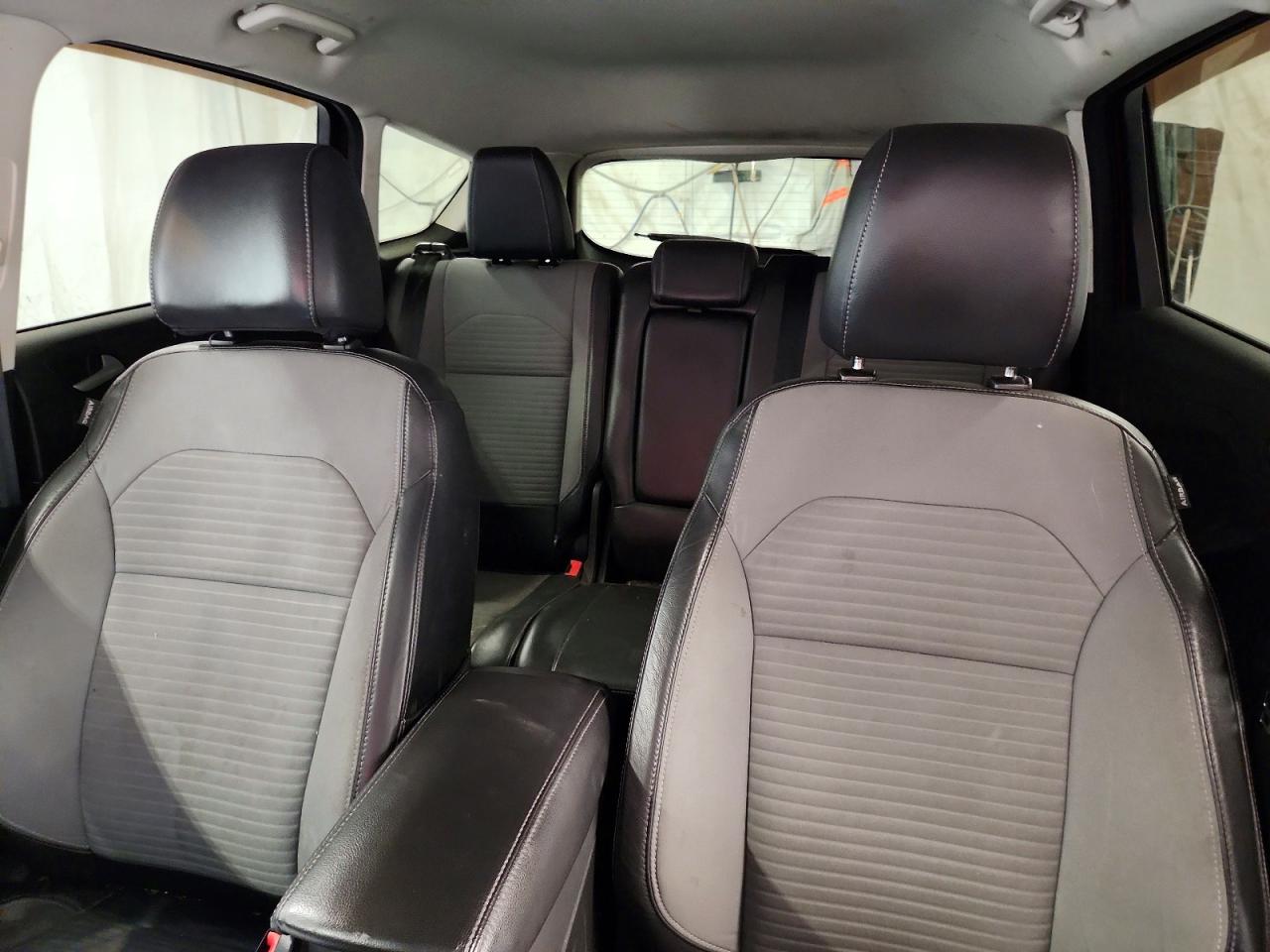 2017 FORD ESCAPE TITANIUM photo 19