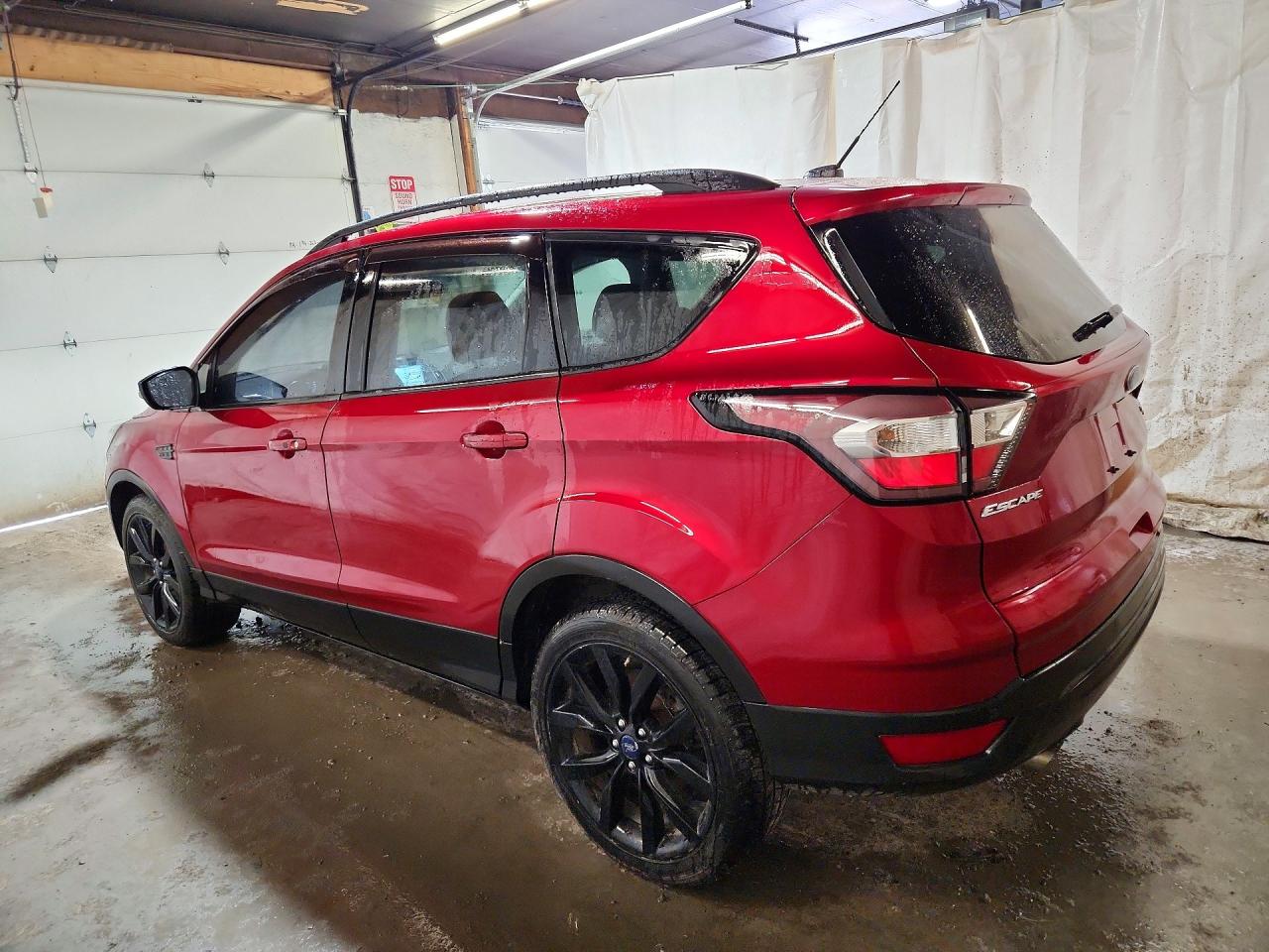 2017 FORD ESCAPE TITANIUM photo 3