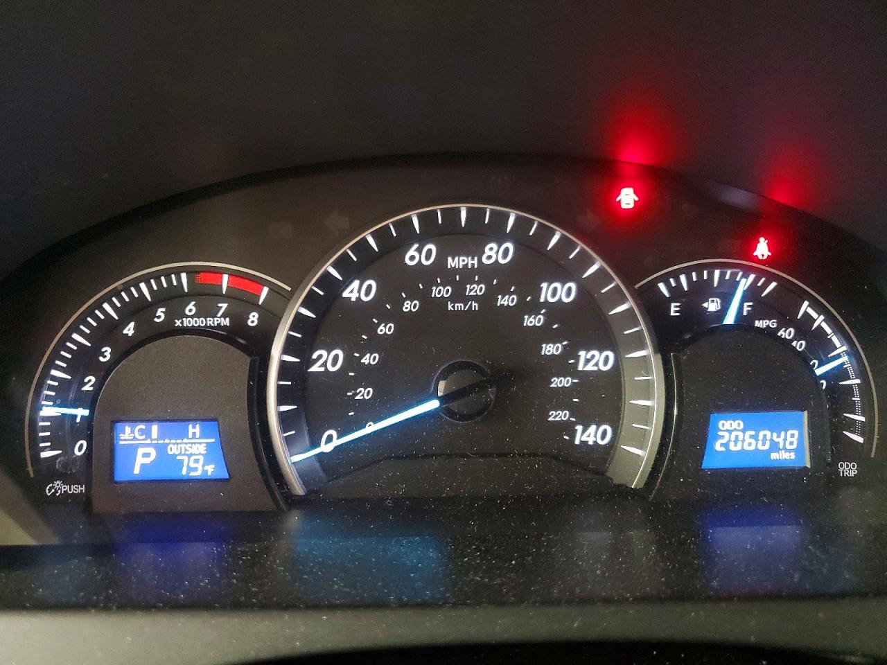 2012 TOYOTA CAMRY LE photo 17