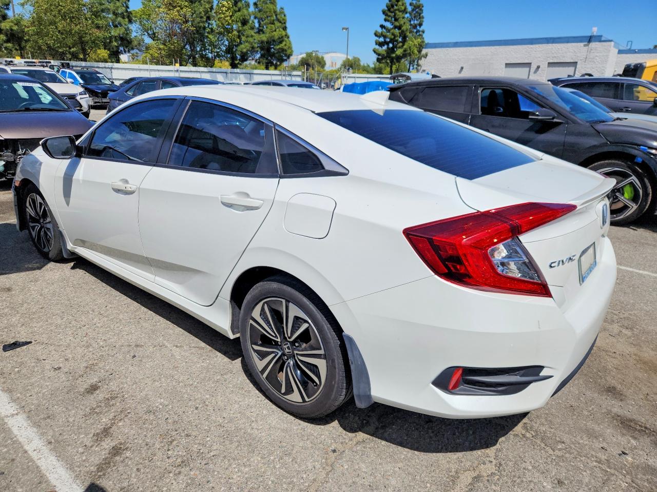 2016 HONDA CIVIC EXL photo 4