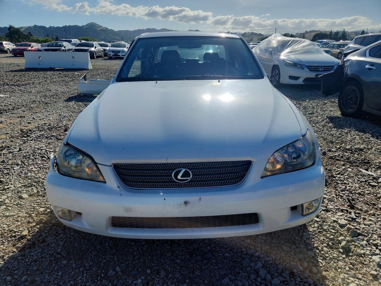2001 LEXUS IS 300 photo 9
