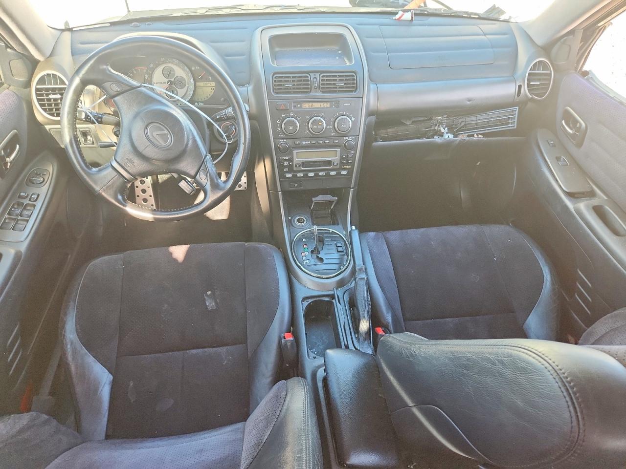 2001 LEXUS IS 300 photo 15