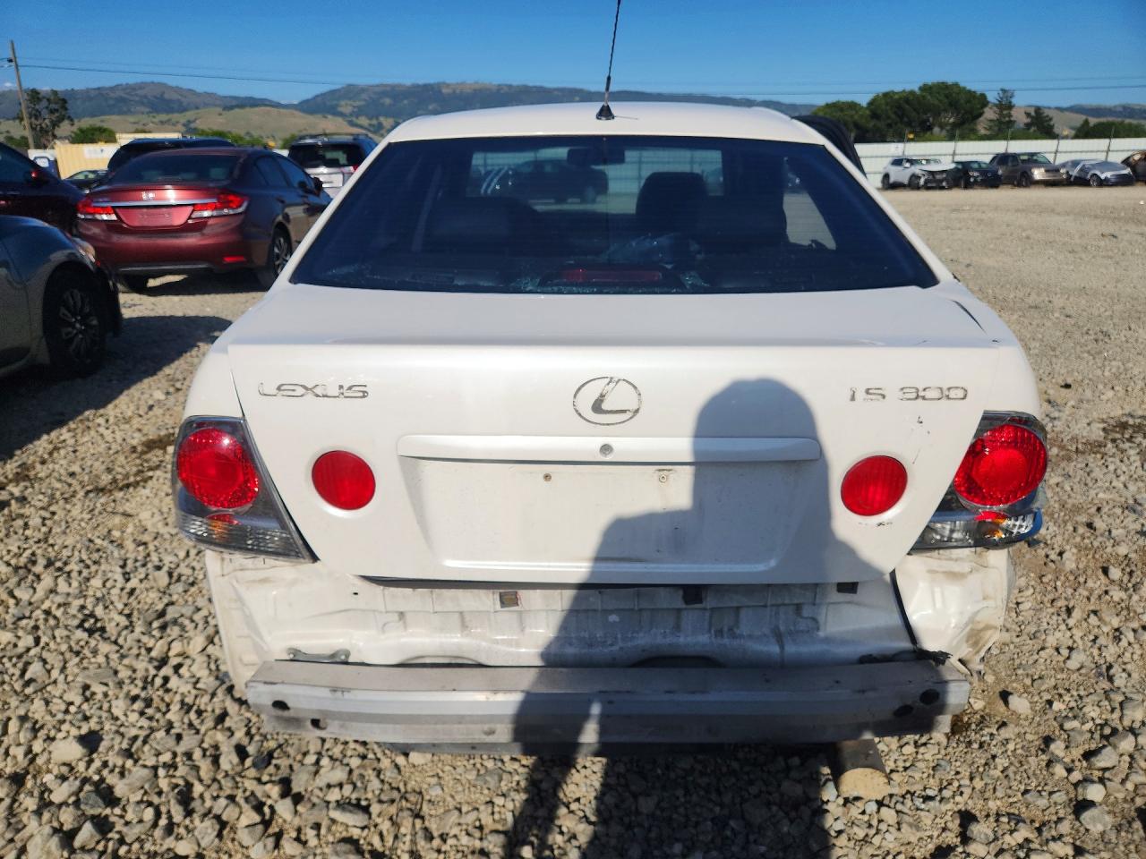 2001 LEXUS IS 300 photo 11