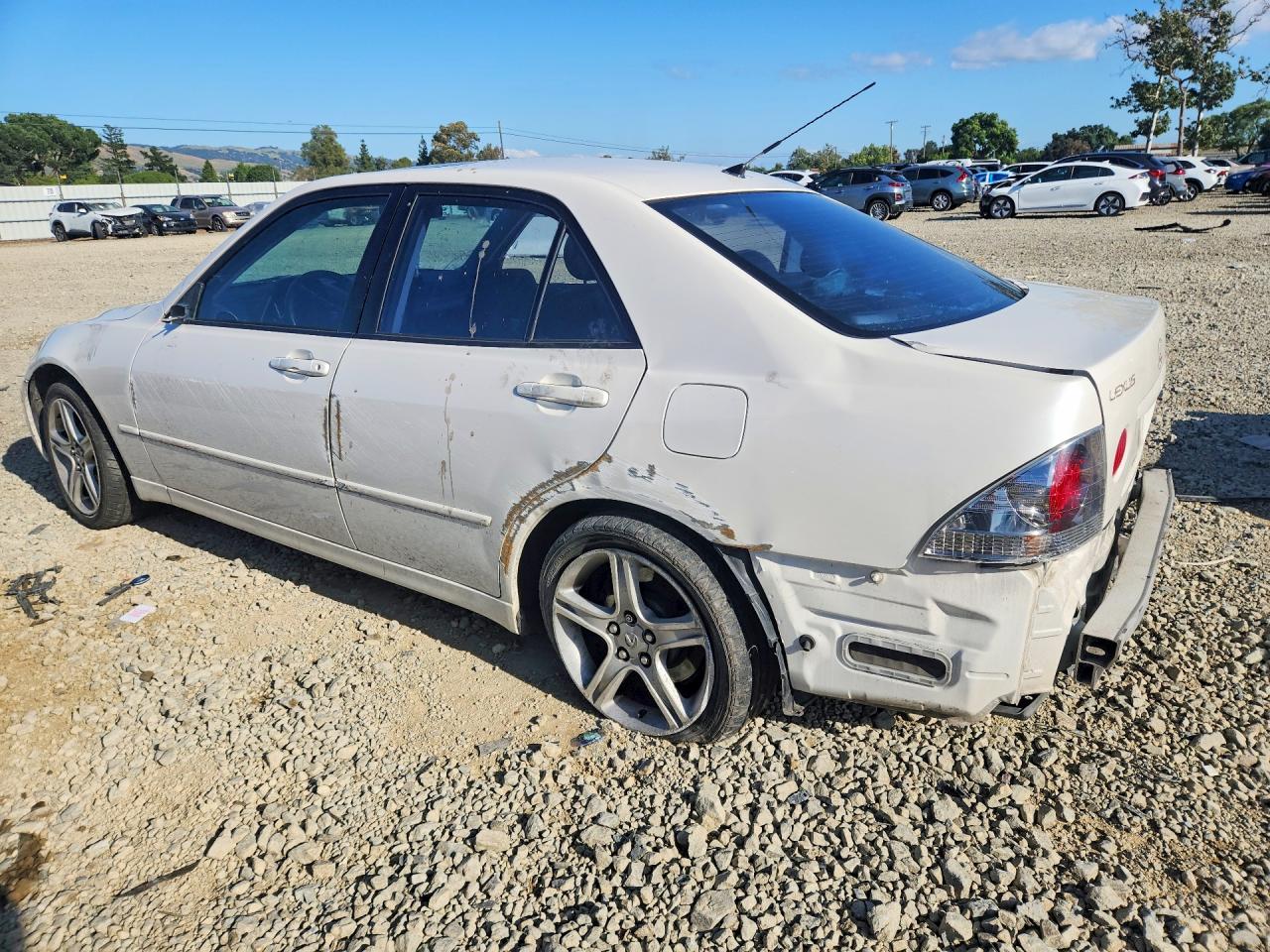 2001 LEXUS IS 300 photo 3