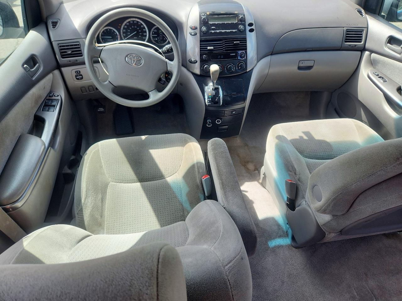 2007 TOYOTA SIENNA CE 7-PASSENGER photo 15