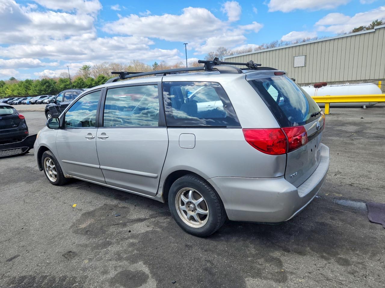 2007 TOYOTA SIENNA CE 7-PASSENGER photo 3