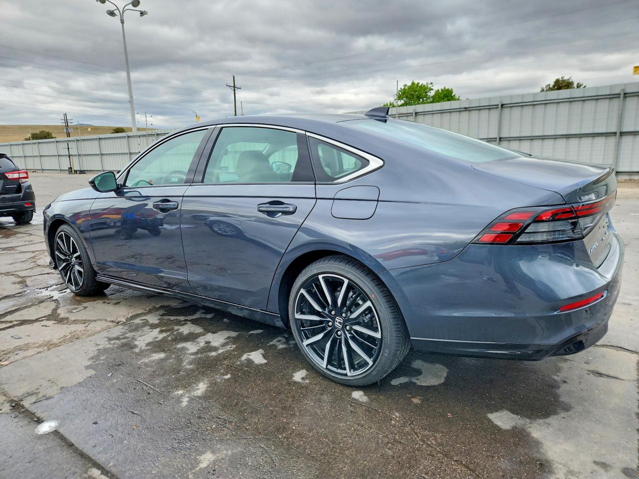 2025 HONDA ACCORD TOURING HYBRID photo 3