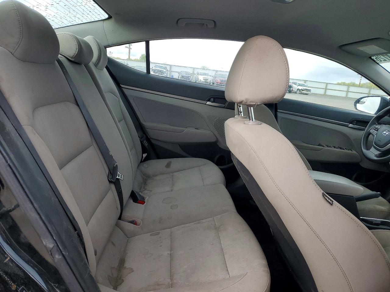 2017 HYUNDAI ELANTRA SE photo 19