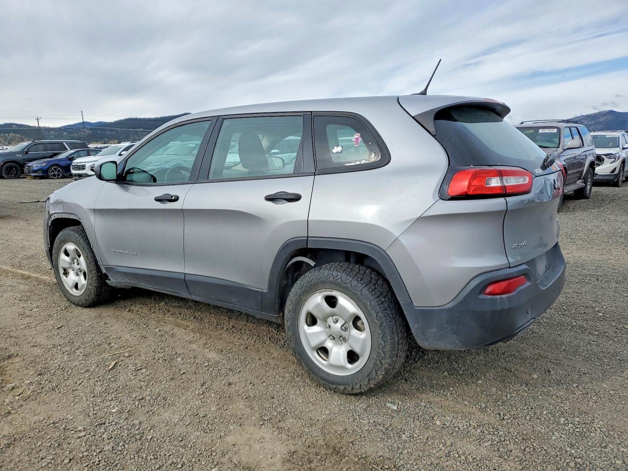2015 JEEP CHEROKEE SPORT photo 3