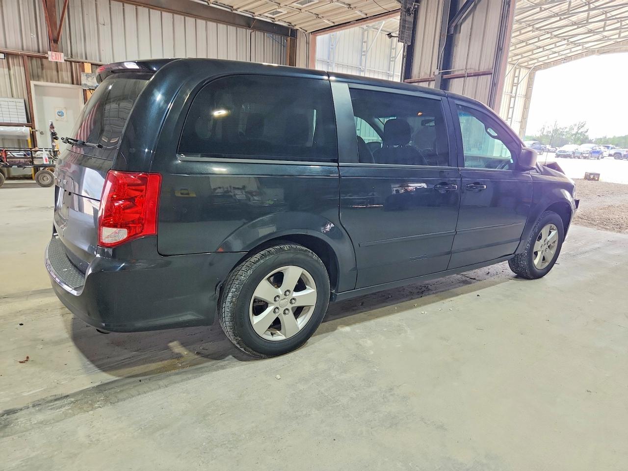 2013 DODGE GRAND CARAVAN SE photo 3