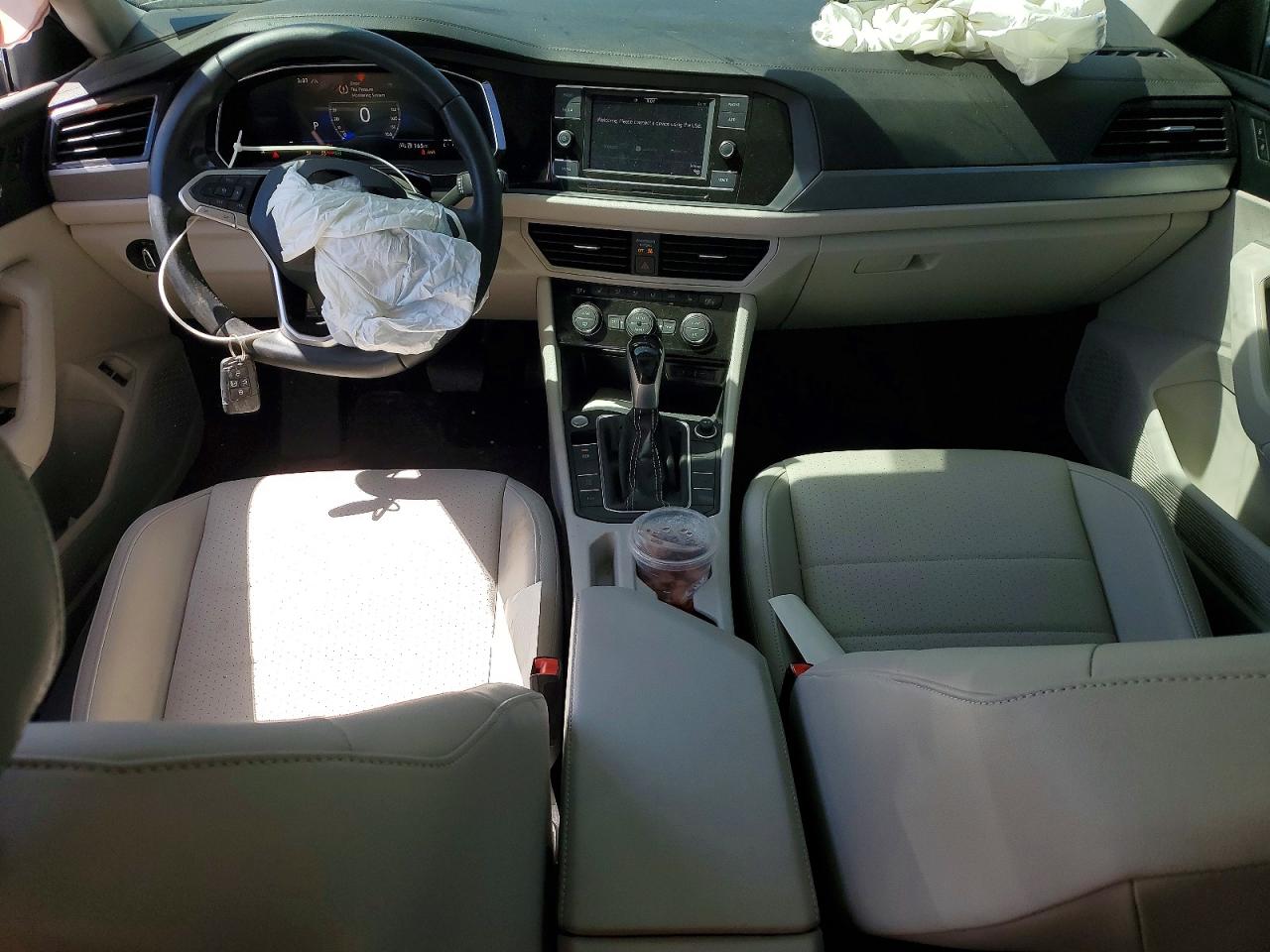 2023 VOLKSWAGEN JETTA SE photo 22
