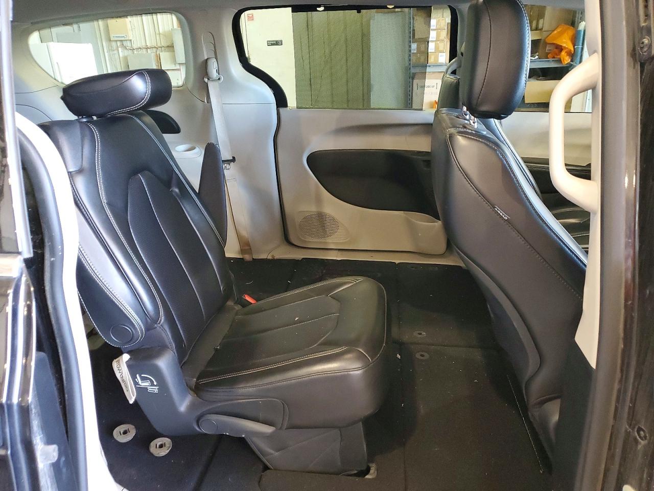 2021 CHRYSLER VOYAGER LXI photo 21