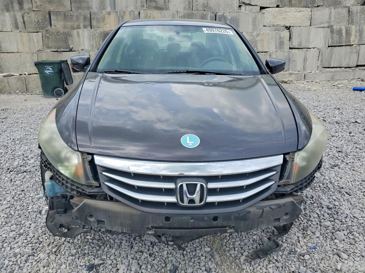 2011 HONDA ACCORD LX photo 13