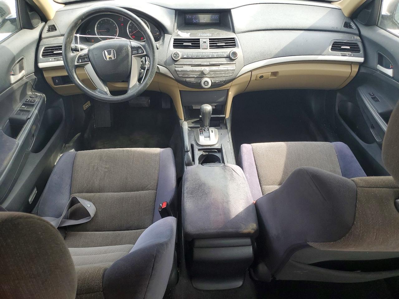 2011 HONDA ACCORD LX photo 22