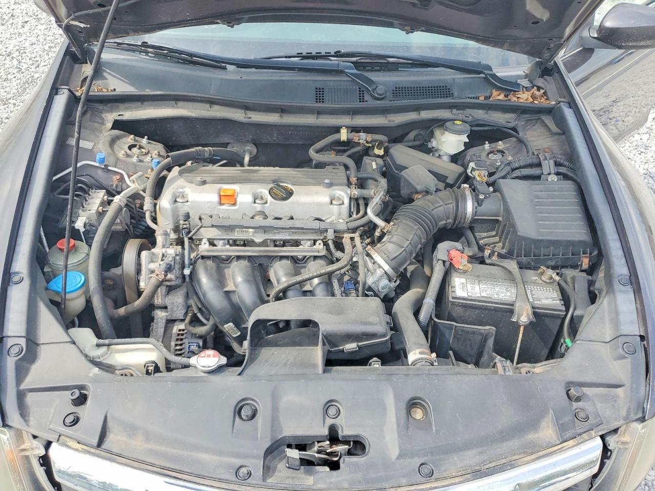 2011 HONDA ACCORD LX photo 31