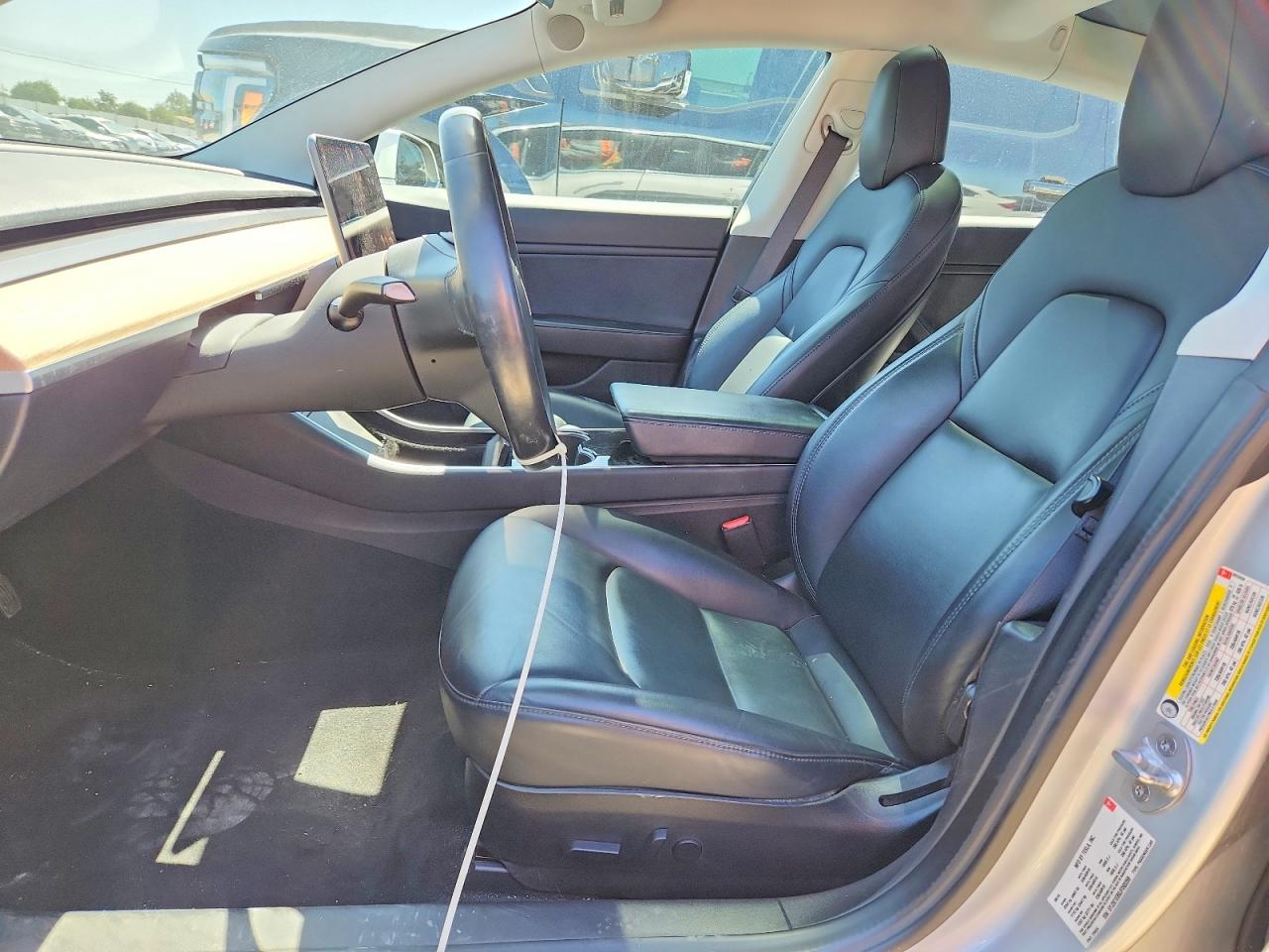 2018 TESLA MODEL 3 photo 7