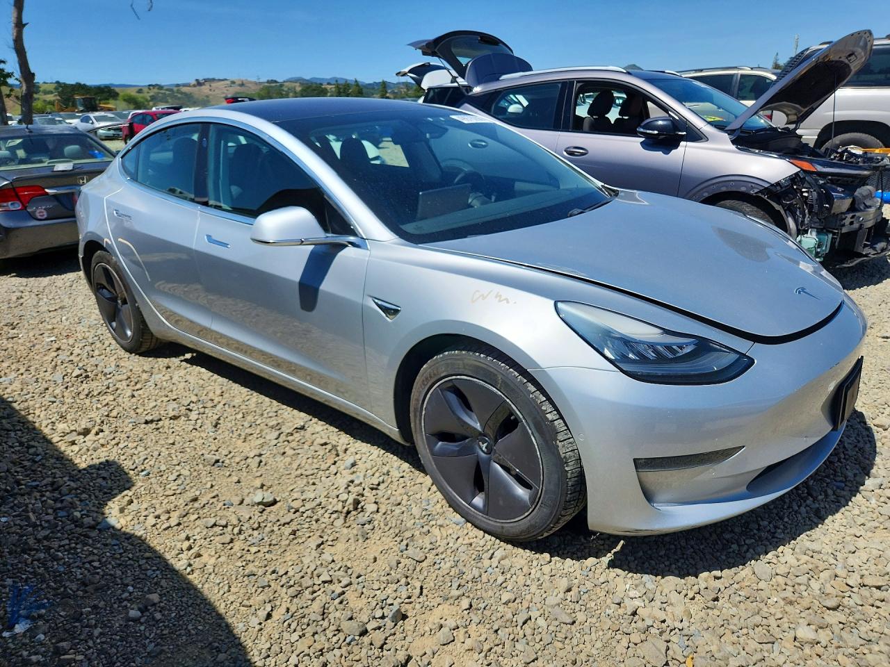 2018 TESLA MODEL 3 photo 4