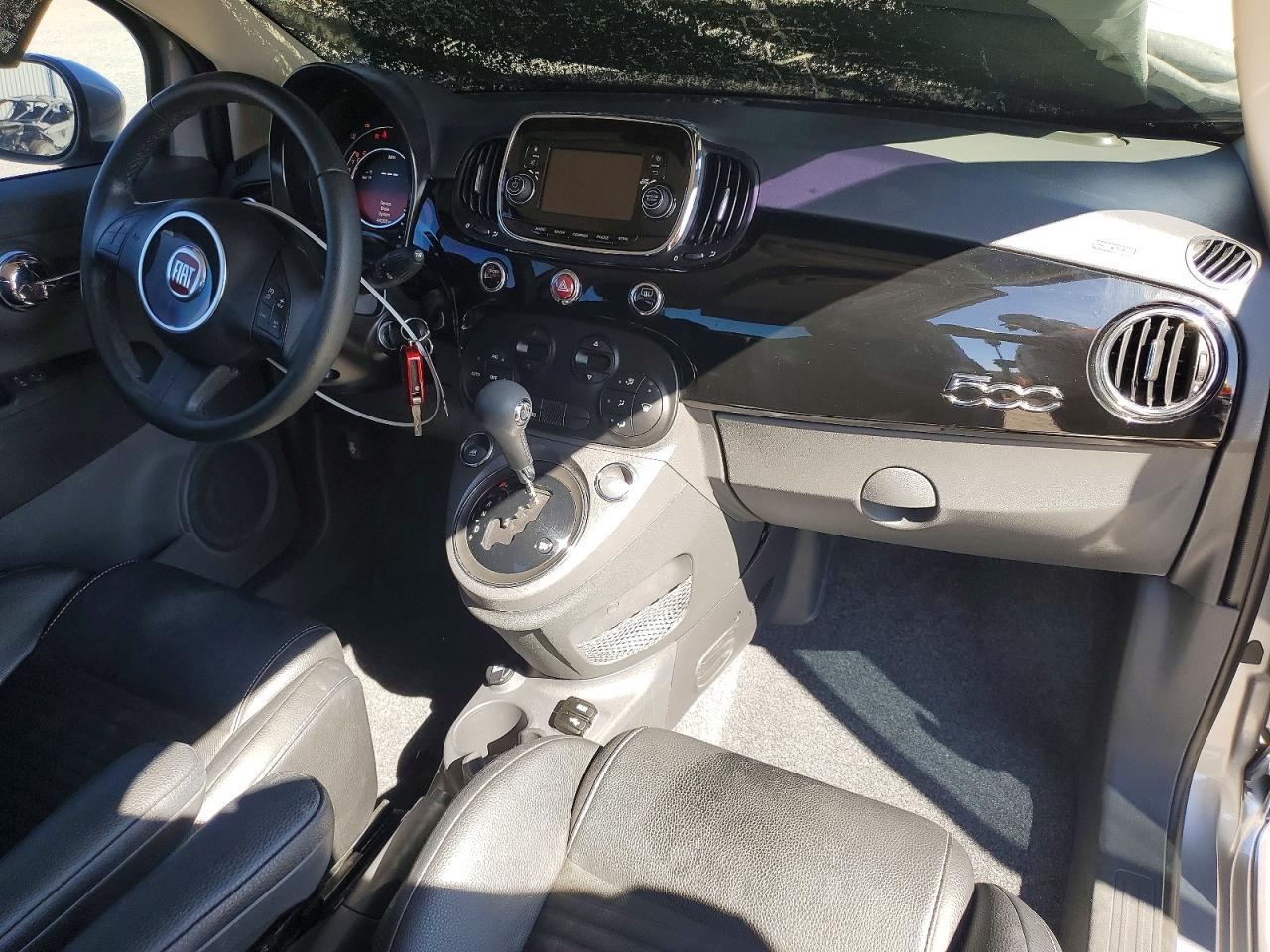 2018 FIAT 500 POP photo 22