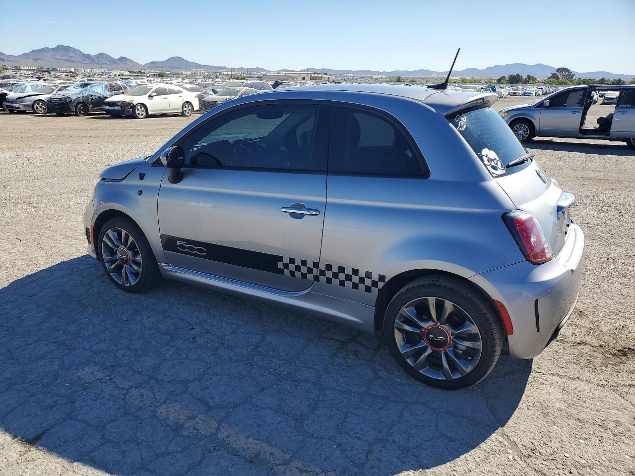 2018 FIAT 500 POP photo 4