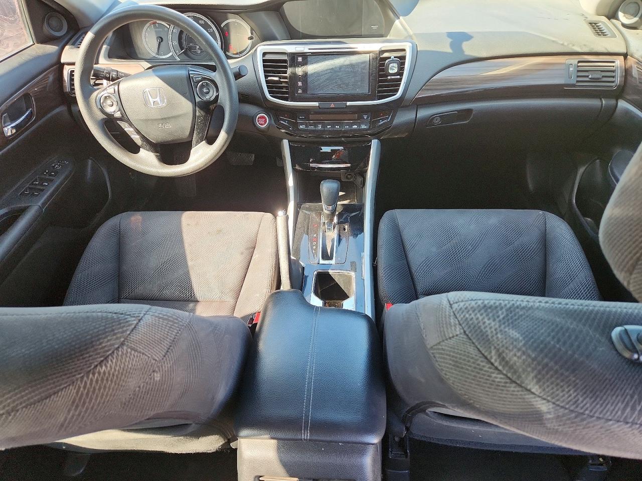 2017 HONDA ACCORD EX photo 8