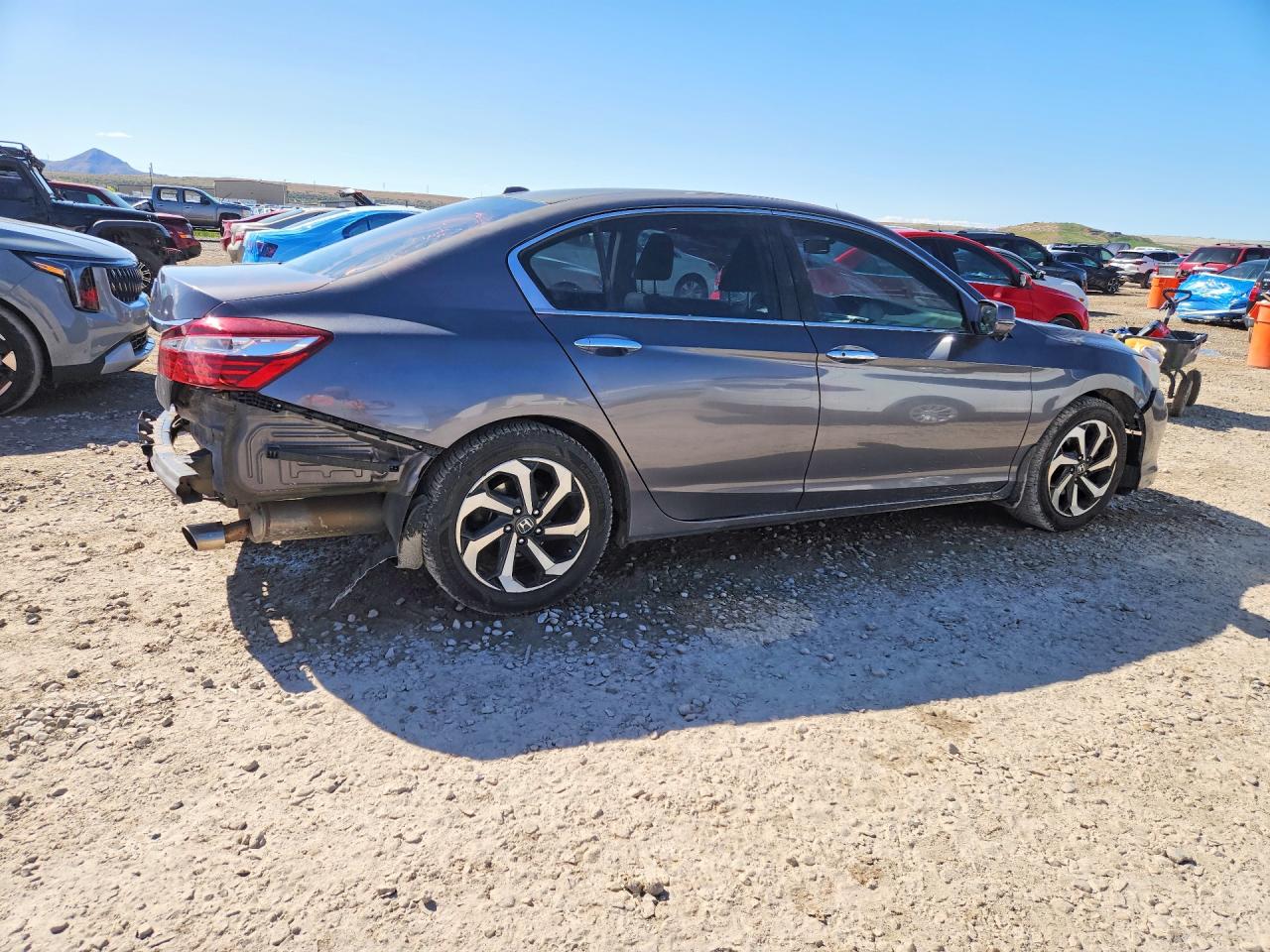 2017 HONDA ACCORD EX photo 3