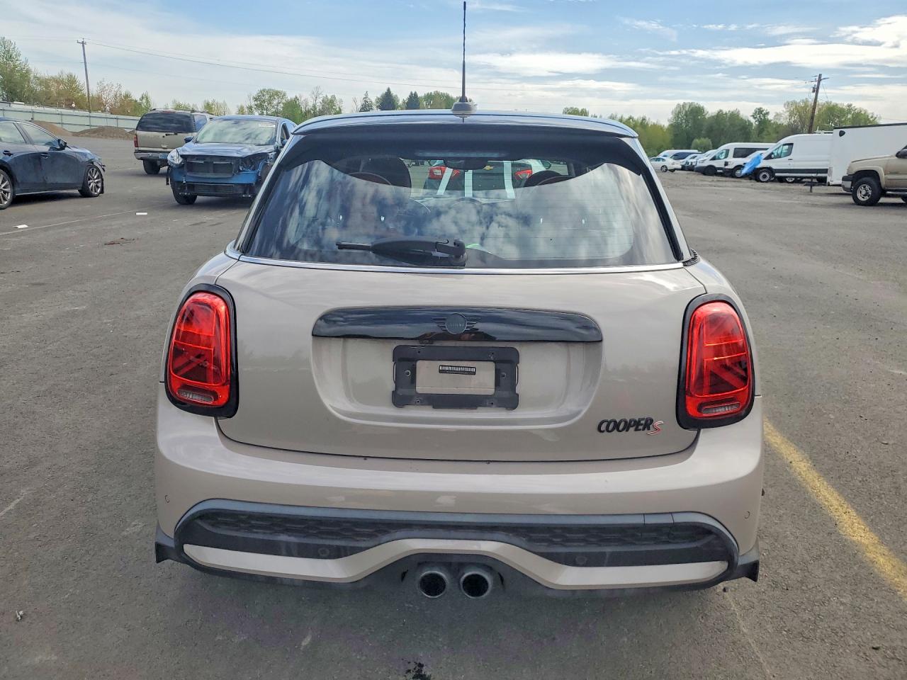 2022 MINI COOPER S photo 16