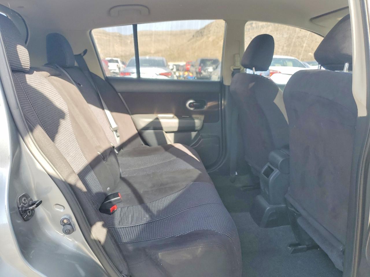 2011 NISSAN VERSA 1.8 S photo 19