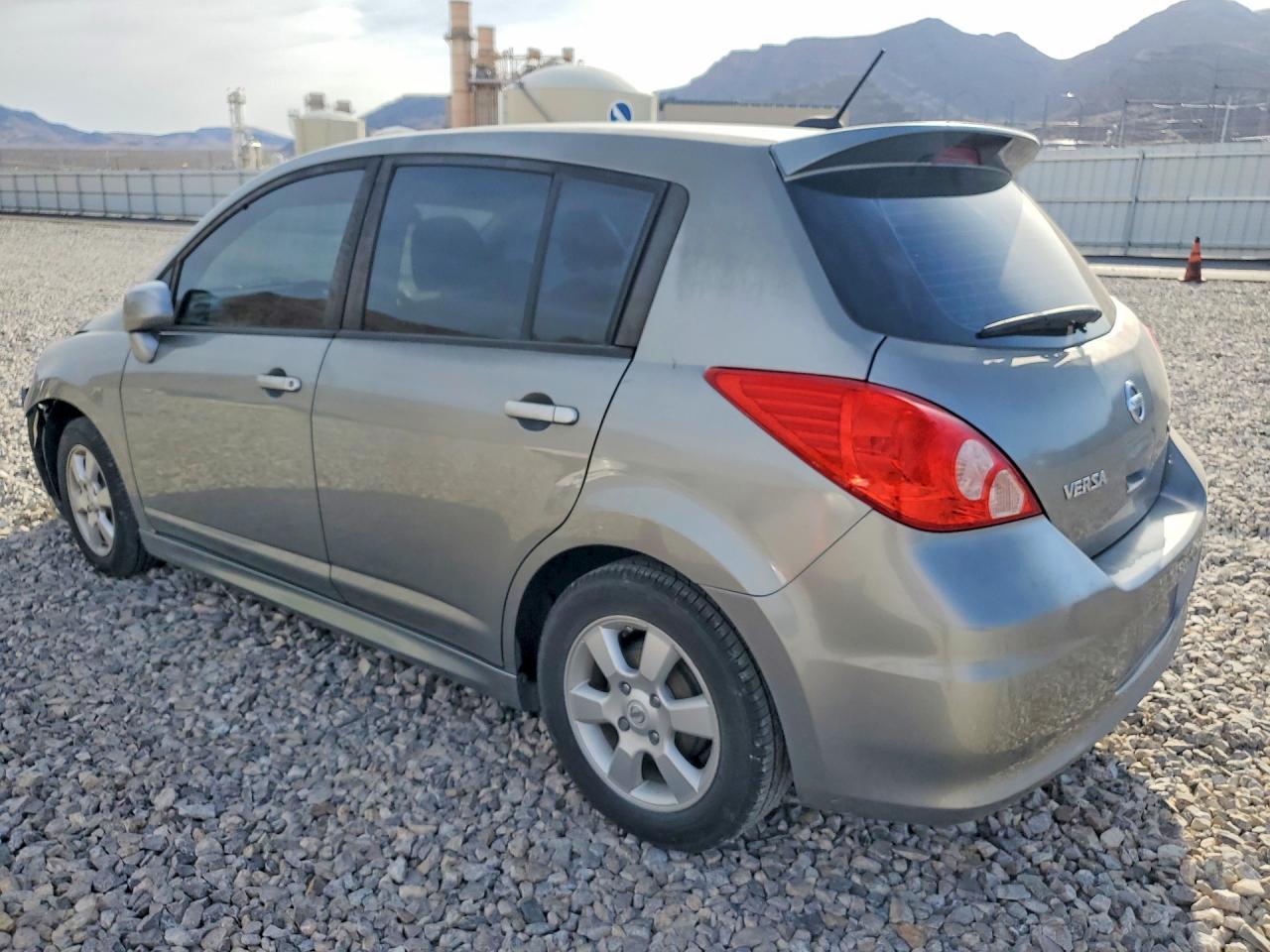 2011 NISSAN VERSA 1.8 S photo 3