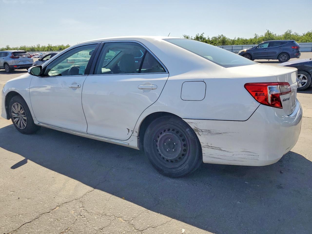 2012 TOYOTA CAMRY LE photo 4