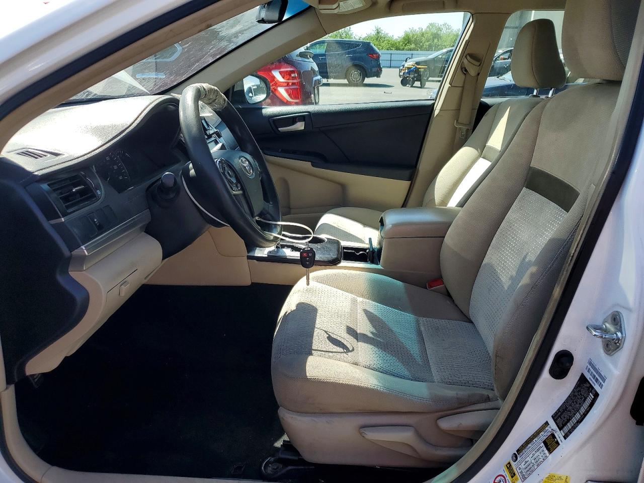 2012 TOYOTA CAMRY LE photo 19