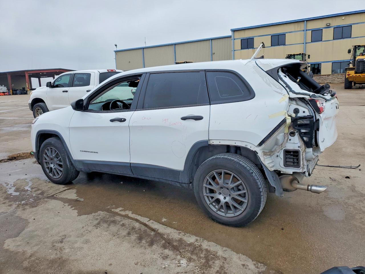 2014 JEEP CHEROKEE SPORT photo 3