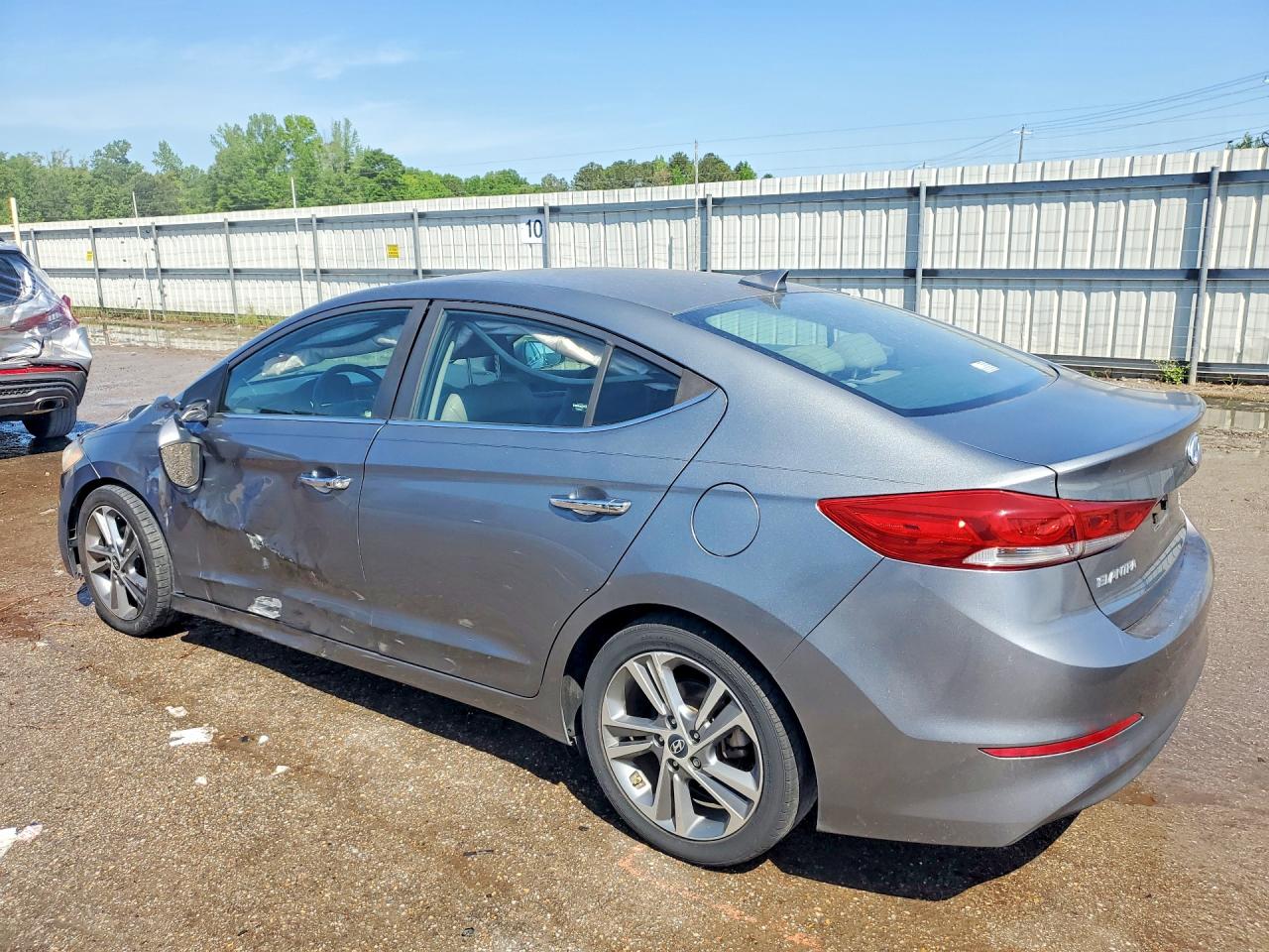 2017 HYUNDAI ELANTRA LIMITED photo 4