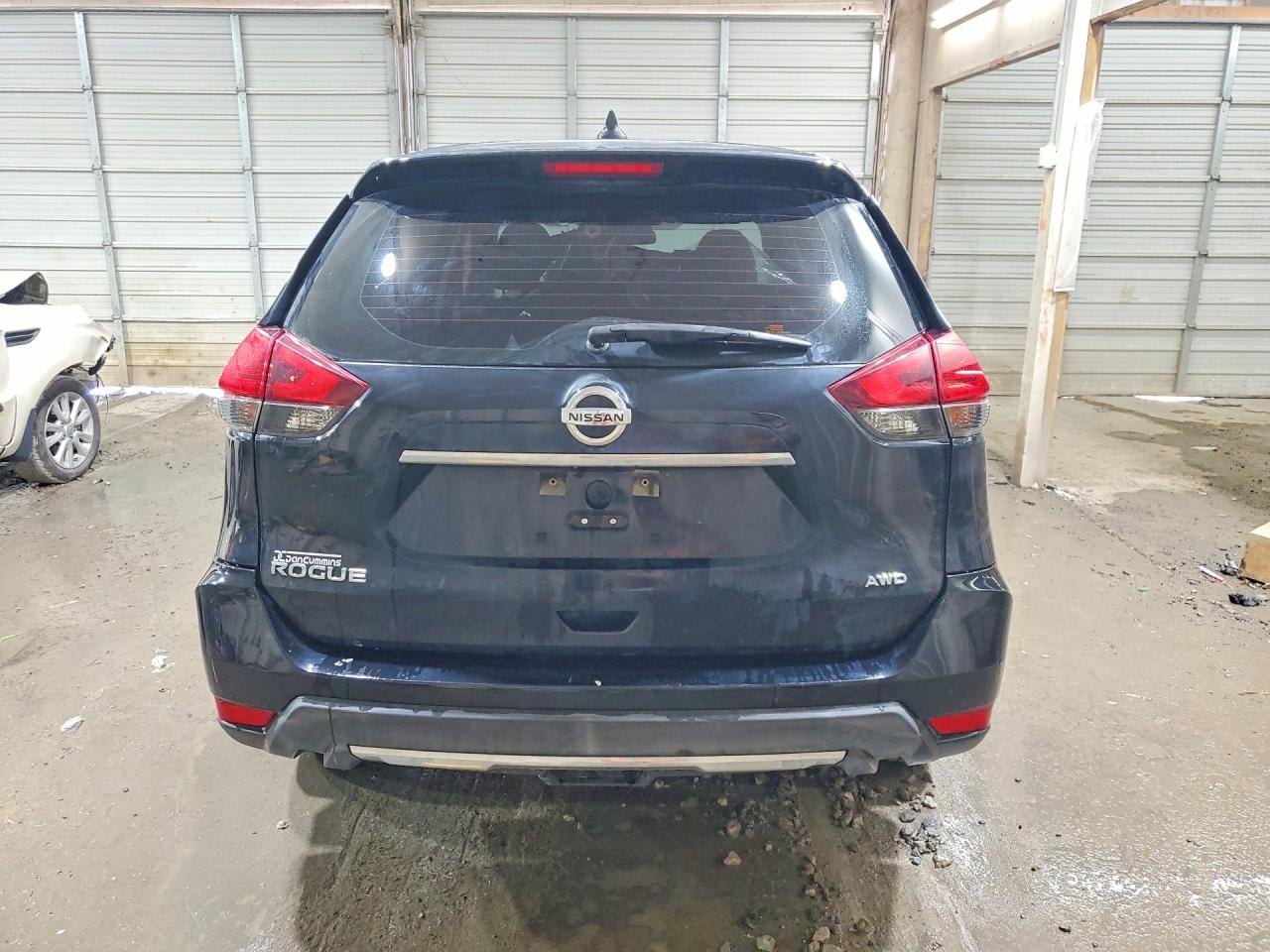 2017 NISSAN ROGUE S photo 11