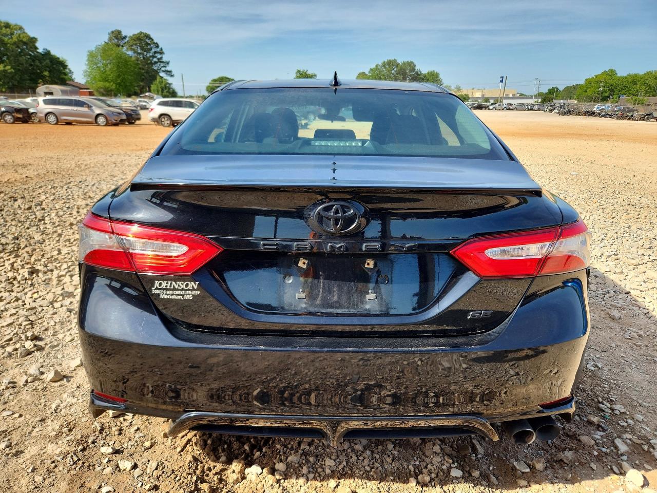 2019 TOYOTA CAMRY SE photo 11