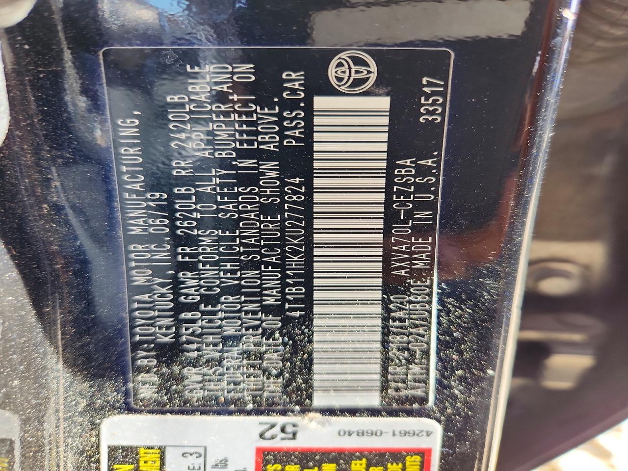 2019 TOYOTA CAMRY SE photo 25