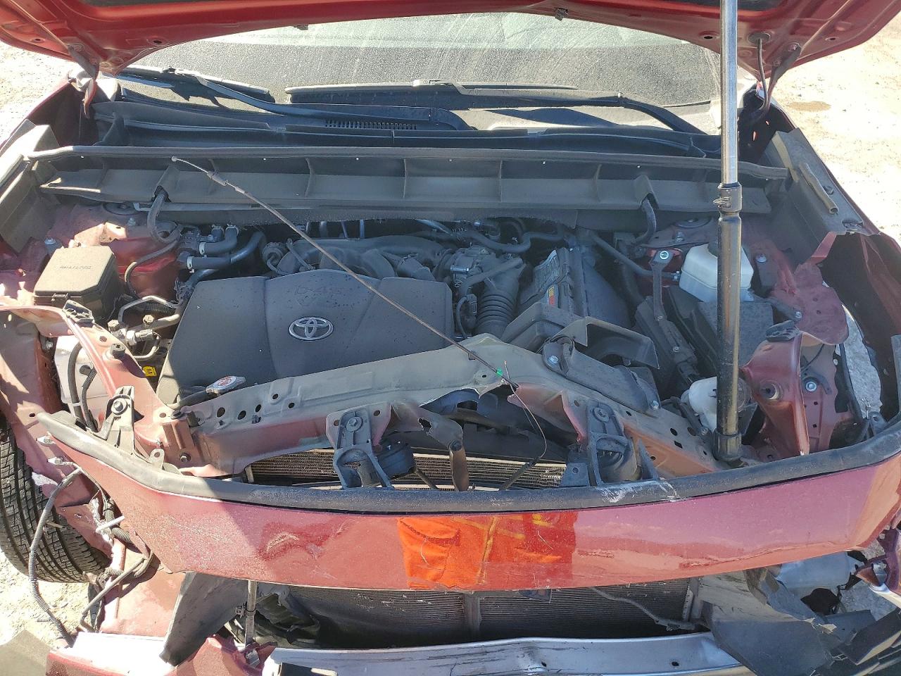 2022 TOYOTA HIGHLANDER LE photo 12