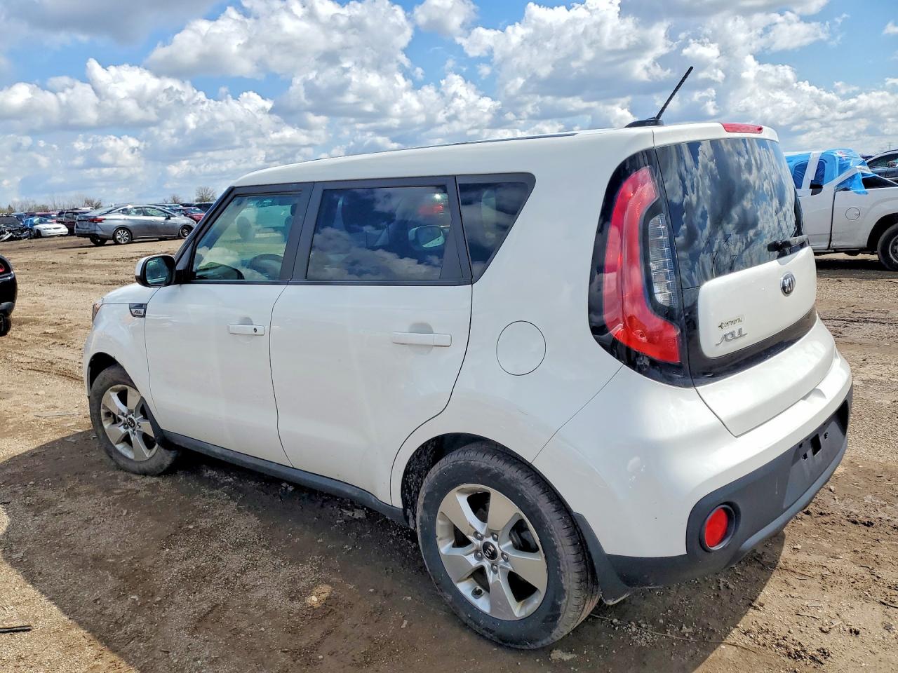2018 KIA SOUL BASE photo 3