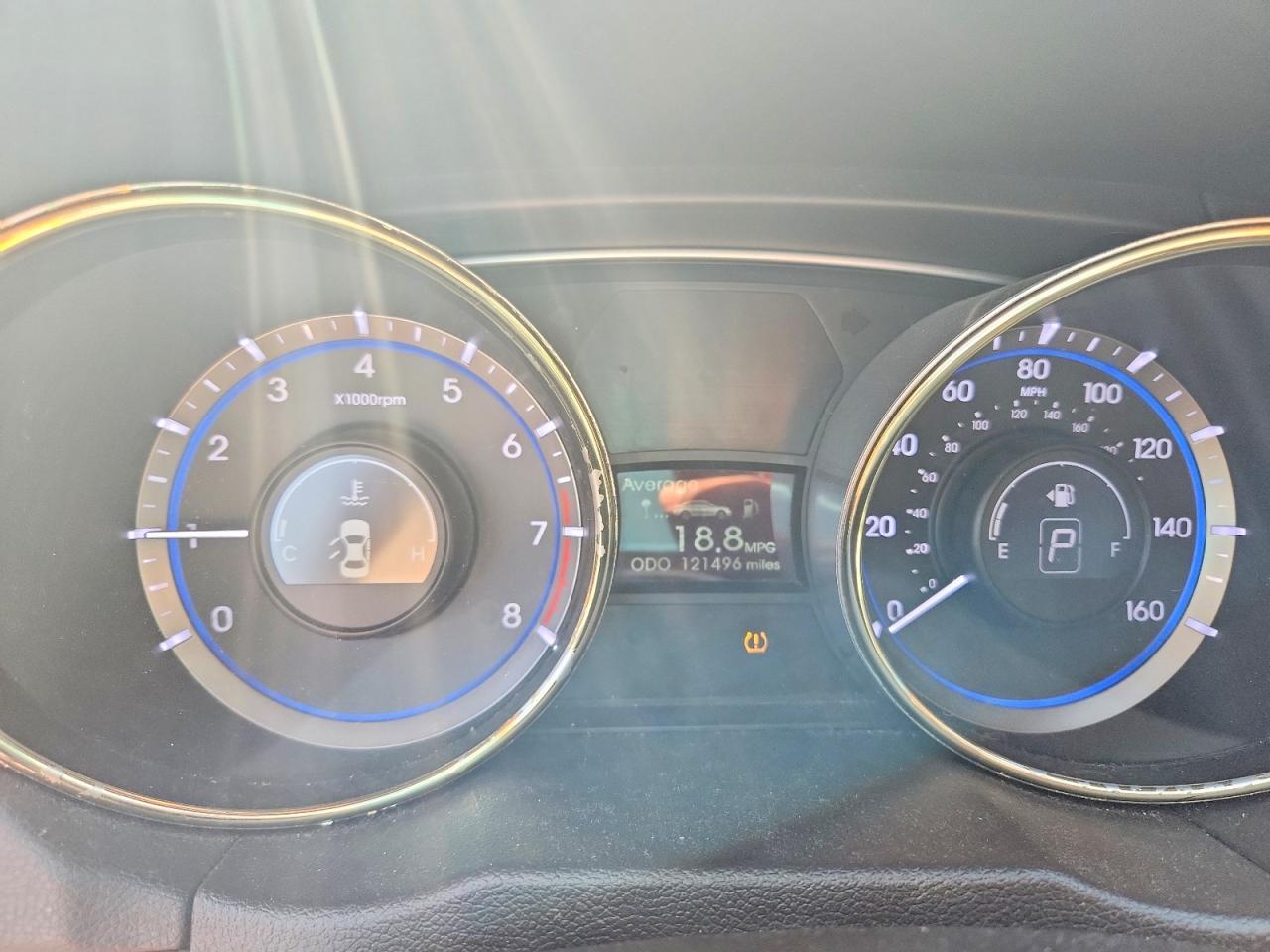2011 HYUNDAI SONATA GLS photo 9