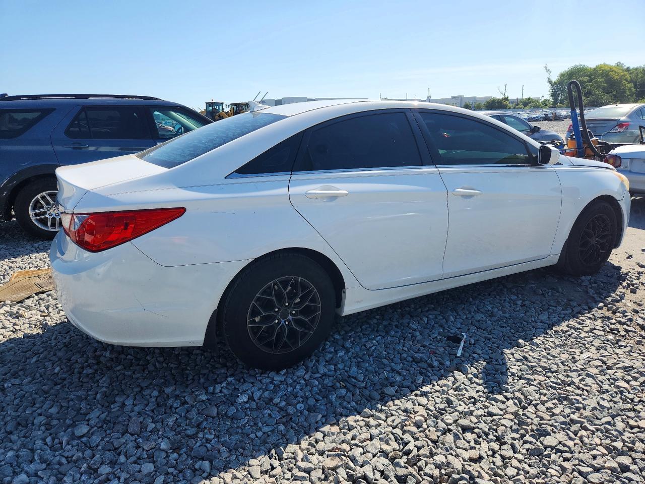 2011 HYUNDAI SONATA GLS photo 3