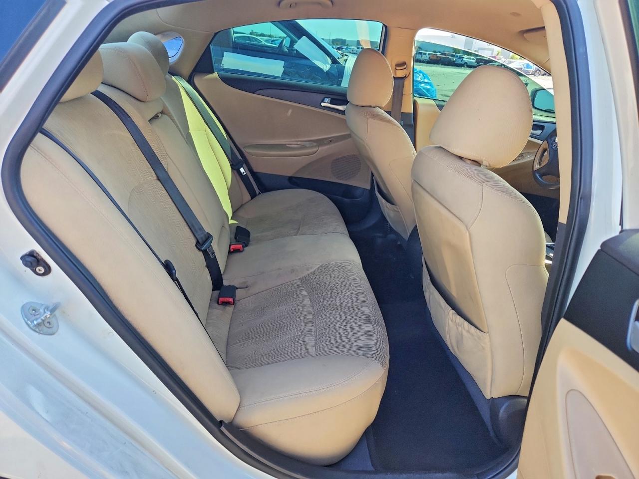 2011 HYUNDAI SONATA GLS photo 10