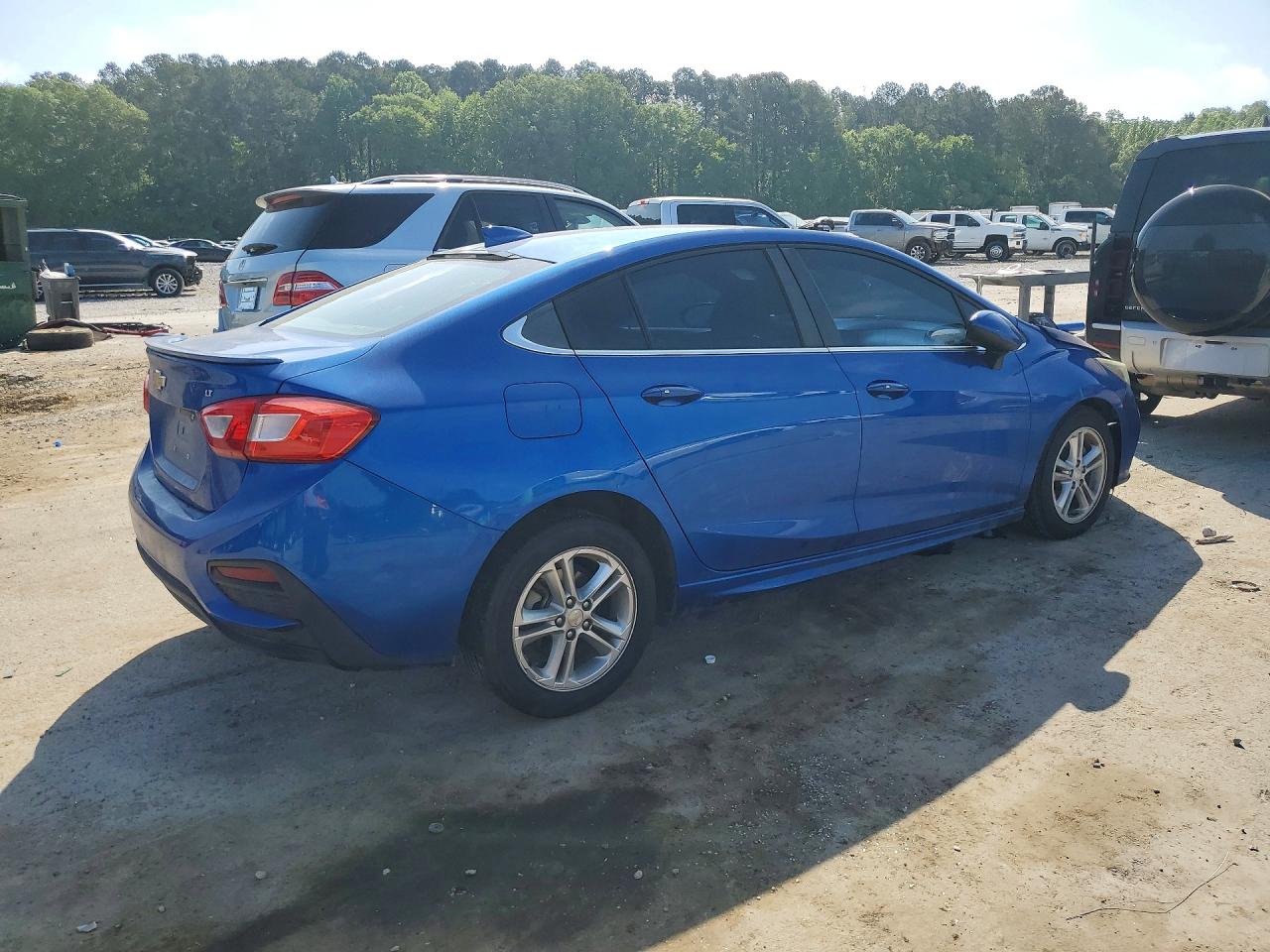 2017 CHEVROLET CRUZE LT photo 7