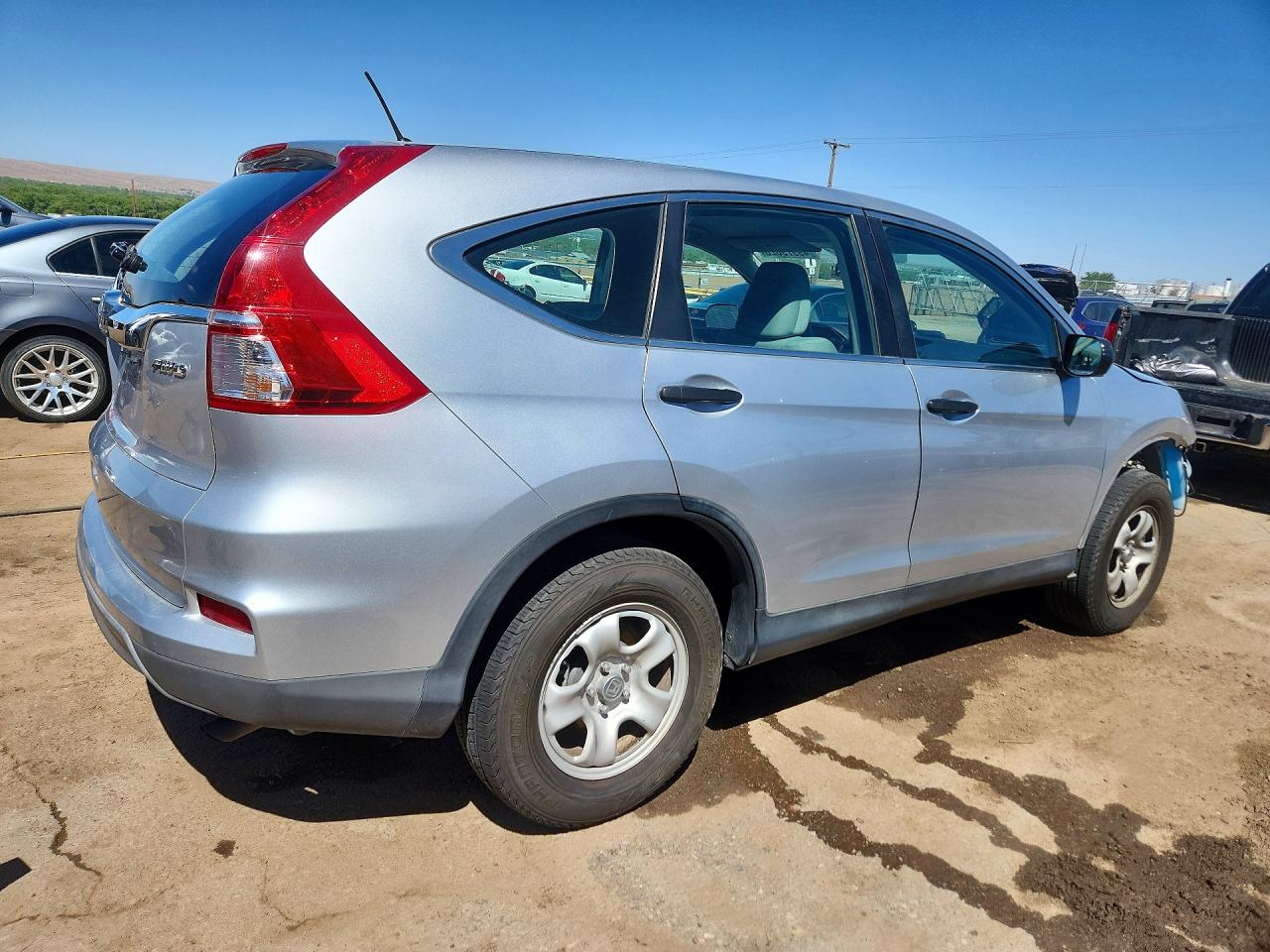 2016 HONDA CR-V LX photo 5