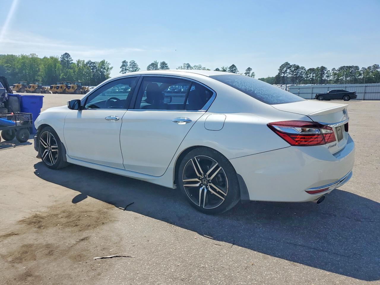 2017 HONDA ACCORD SPORT photo 4