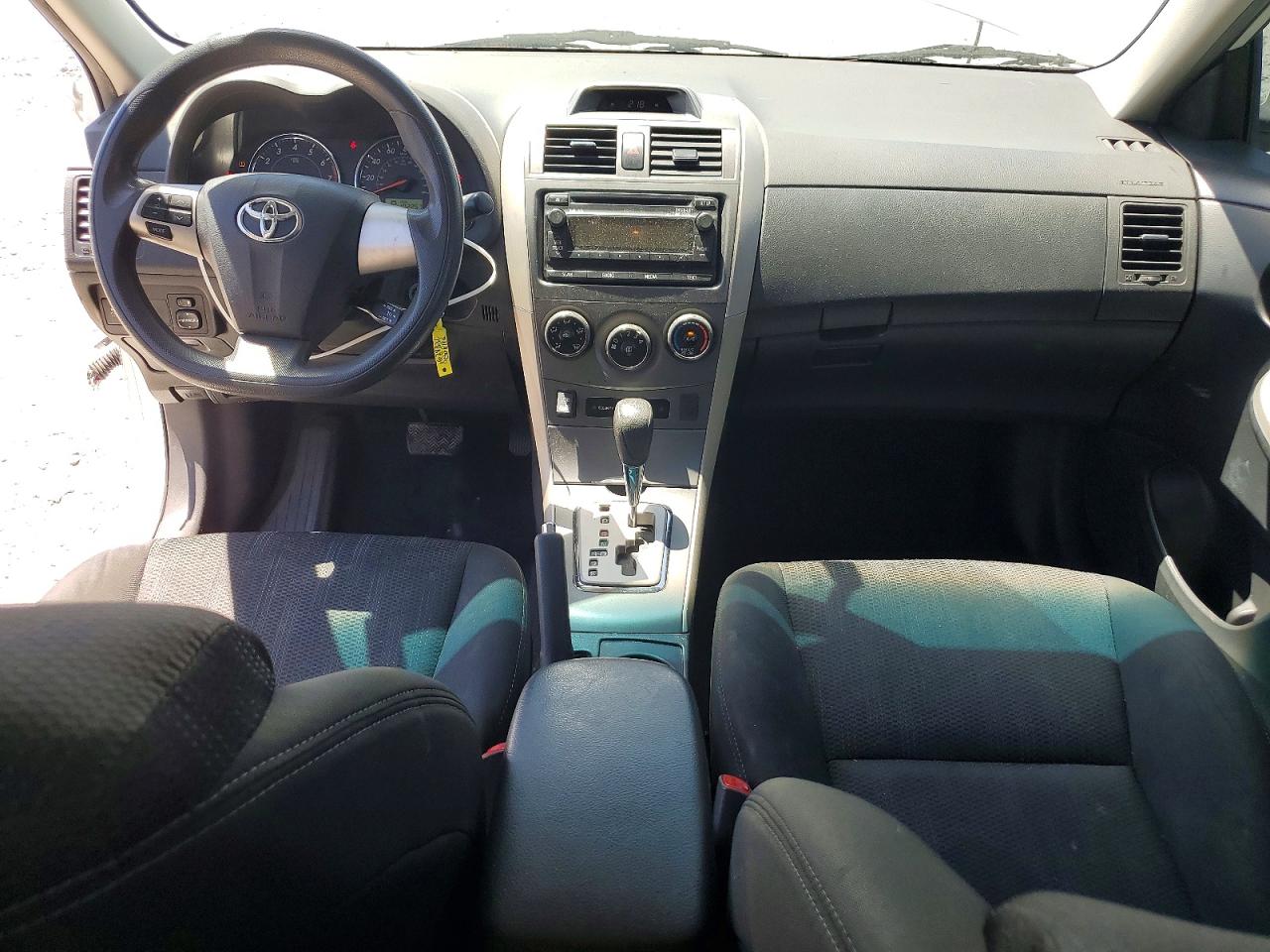 2012 TOYOTA COROLLA S photo 22