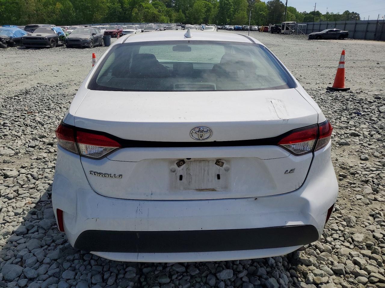 2021 TOYOTA COROLLA LE photo 11
