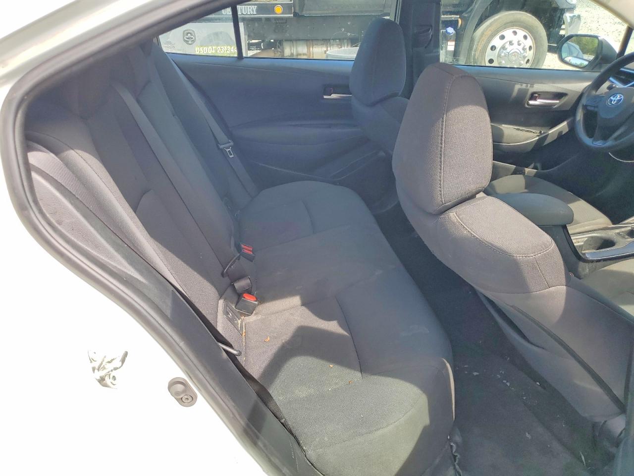 2021 TOYOTA COROLLA LE photo 19