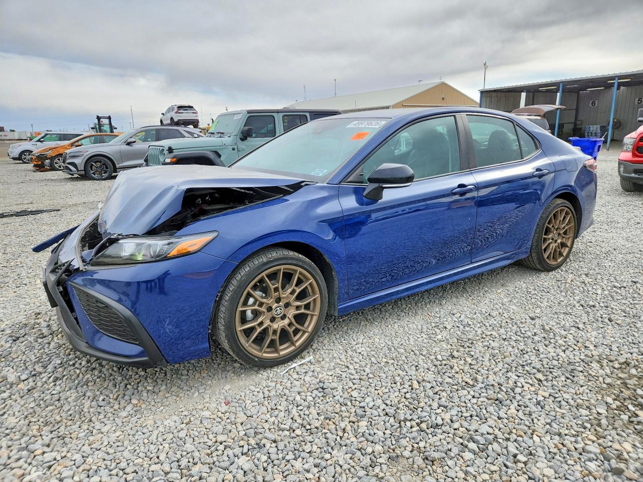 2024 TOYOTA CAMRY