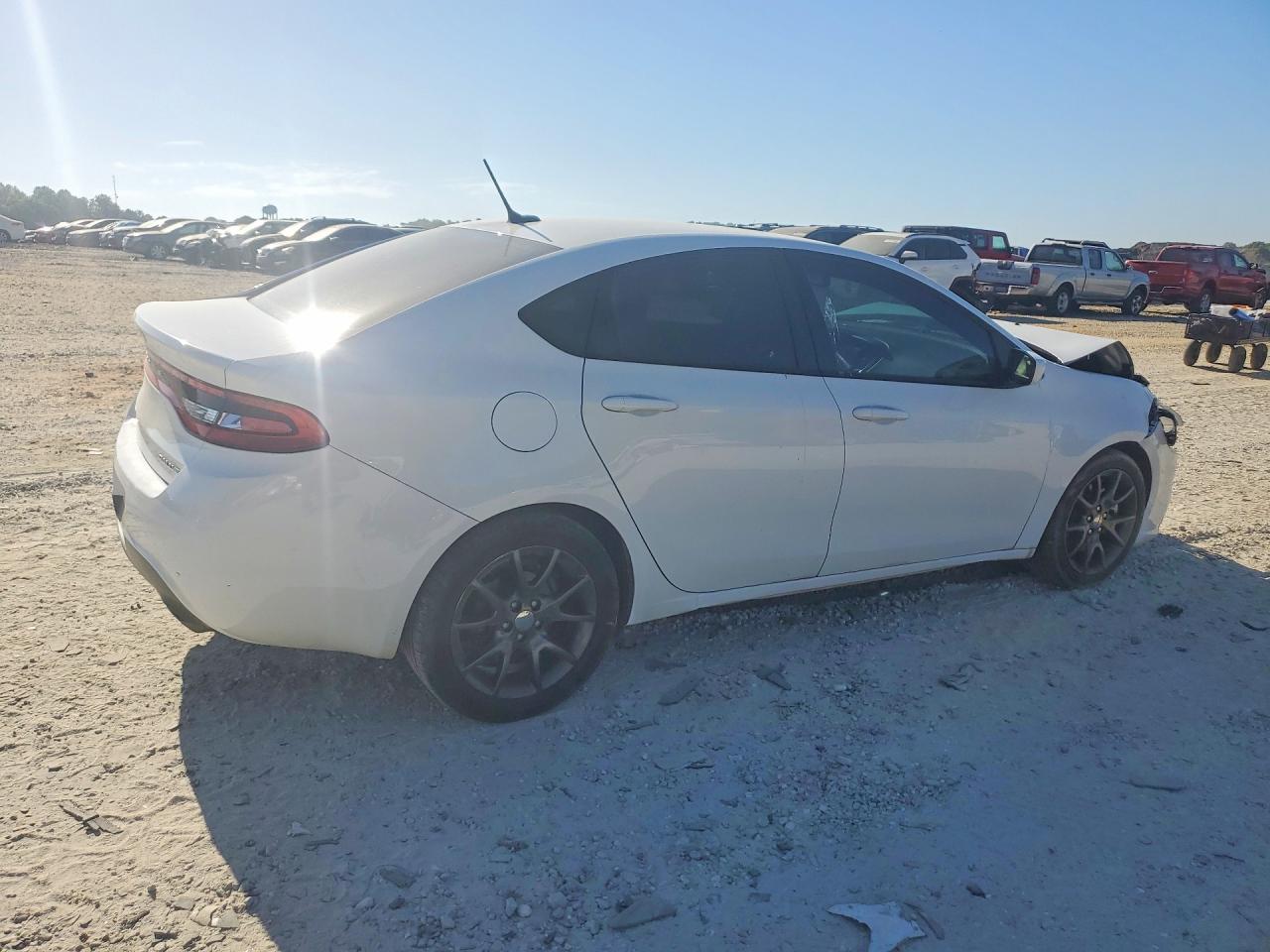 2015 DODGE DART SXT photo 3